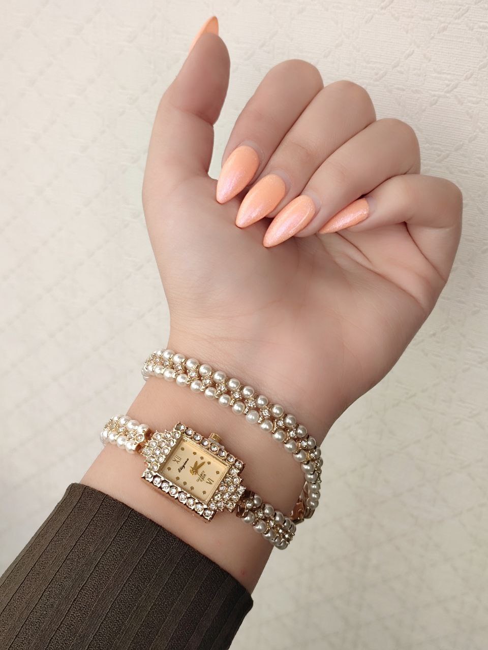 ساعت مروارید دارو نگین دار