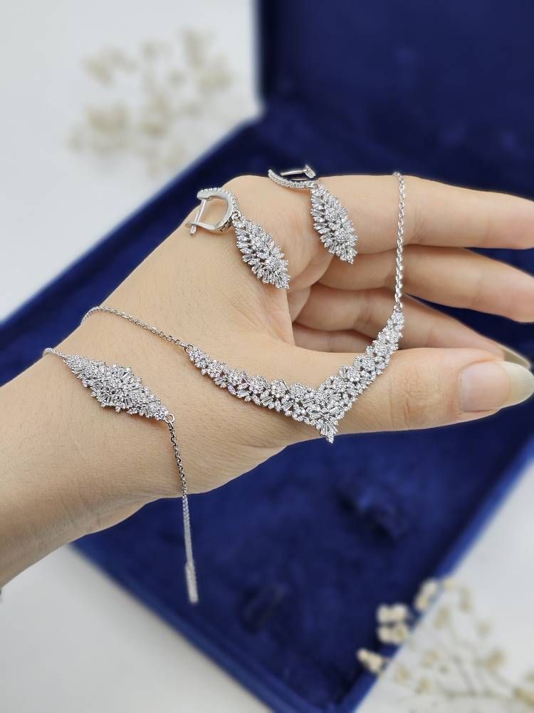 سرویس جواهری نقره عیار ۹۲۵با فاکتور رسمی