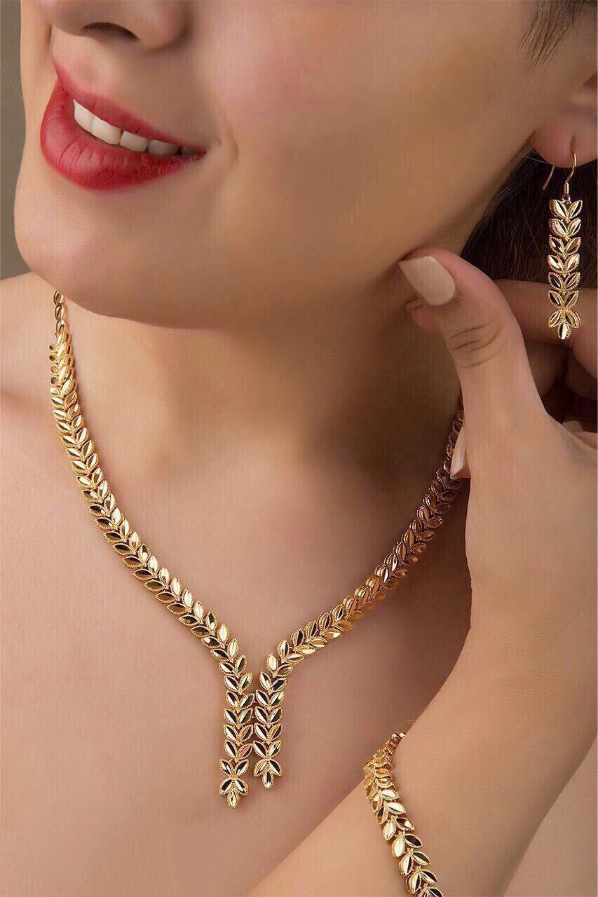 سرویس تراش خورده آبکاری طلا ۱۸عیار ضدحساسیت